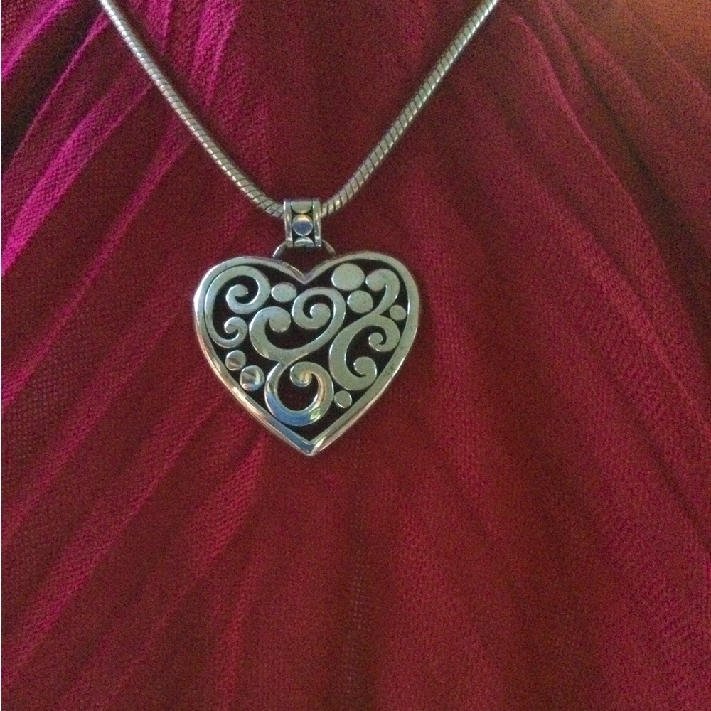 Beautiful Brighton necklace!